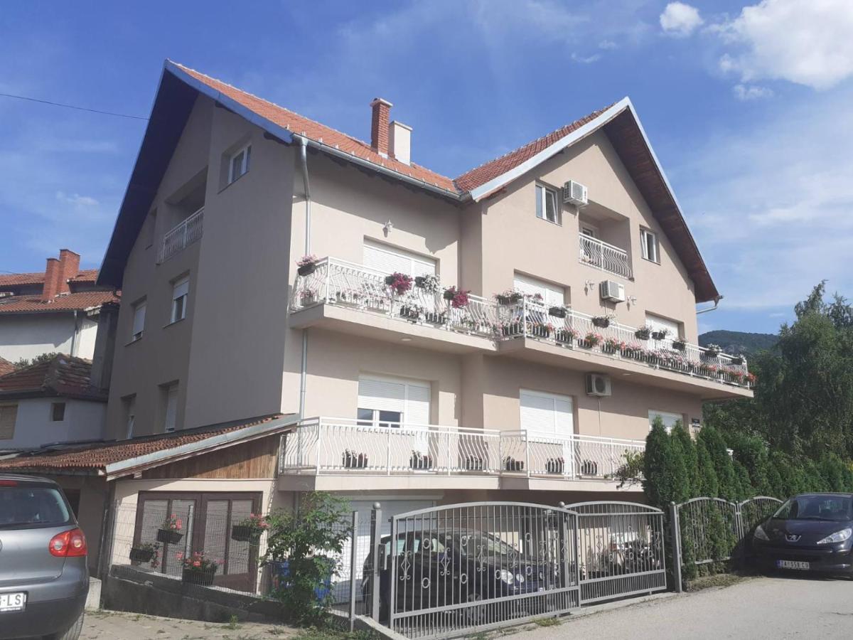 M Apartments ソコバニャ エクステリア 写真