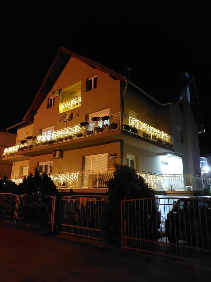 M Apartments ソコバニャ エクステリア 写真