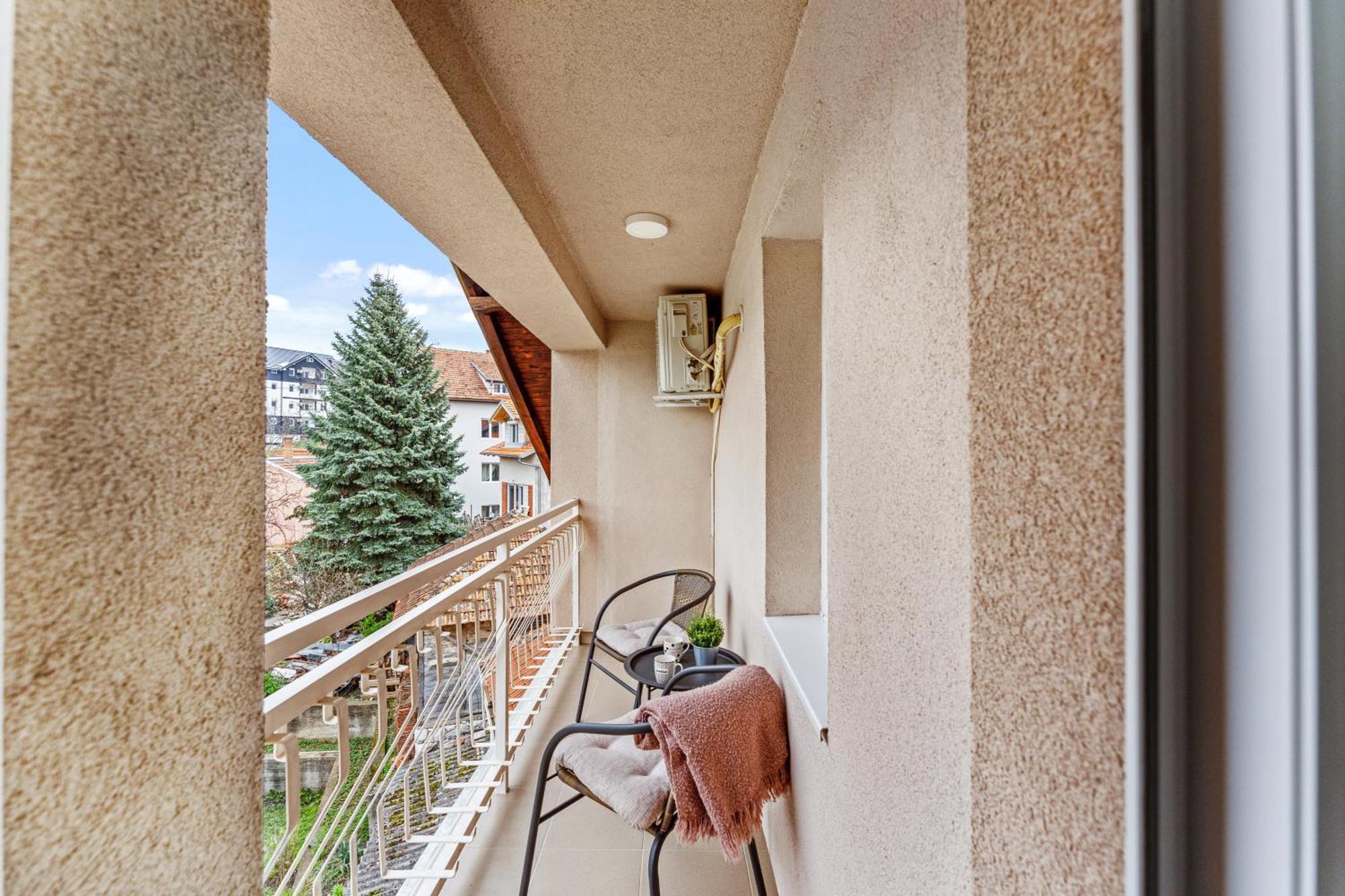 M Apartments ソコバニャ エクステリア 写真